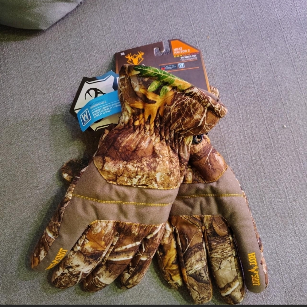 Hot Shot Camouflage Hunting Gloves